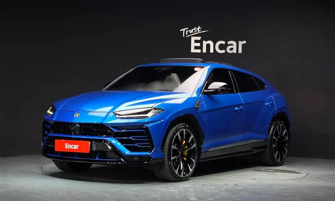 Lamborghini Urus — фото 1