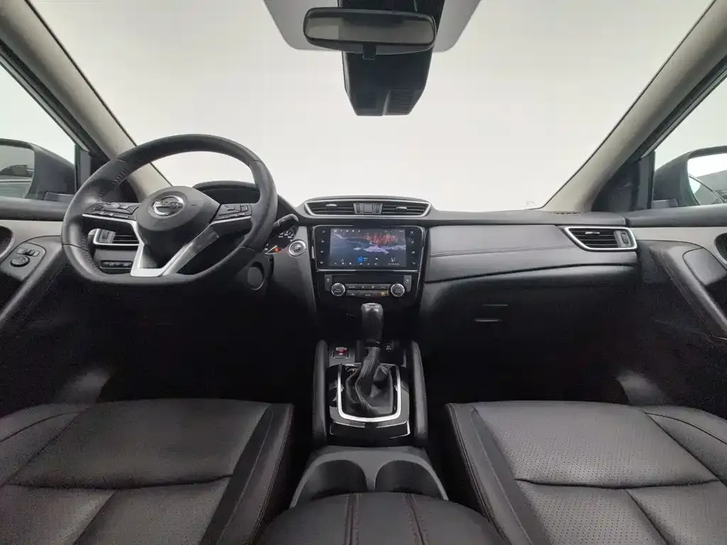 Nissan Qashqai — фото 7
