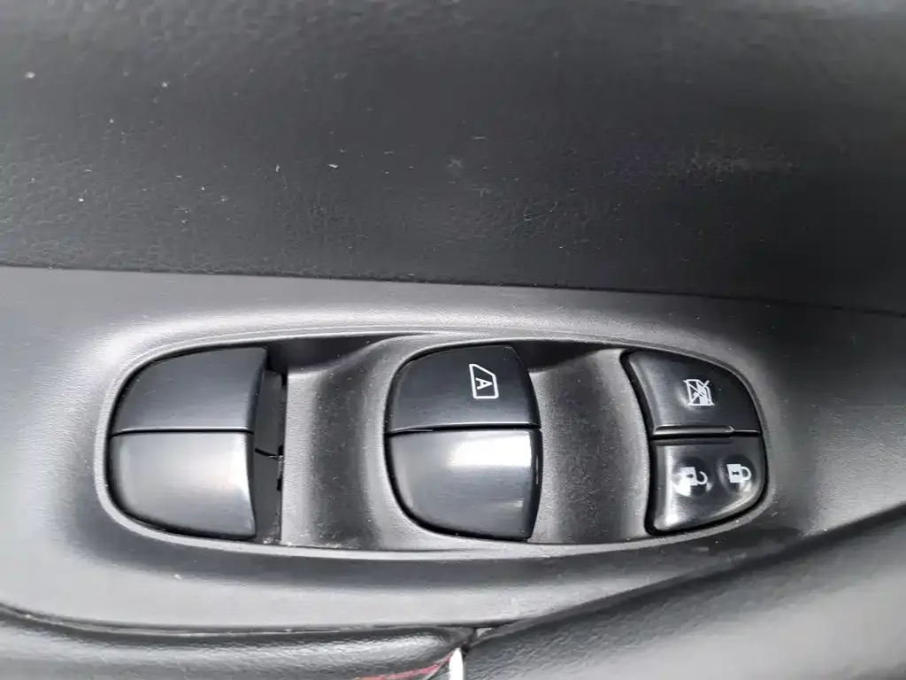 Nissan Qashqai — фото 5