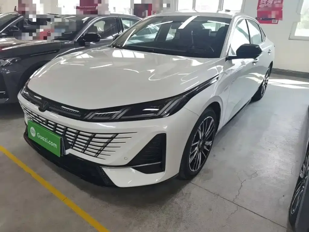 Changan Eado — фото 1