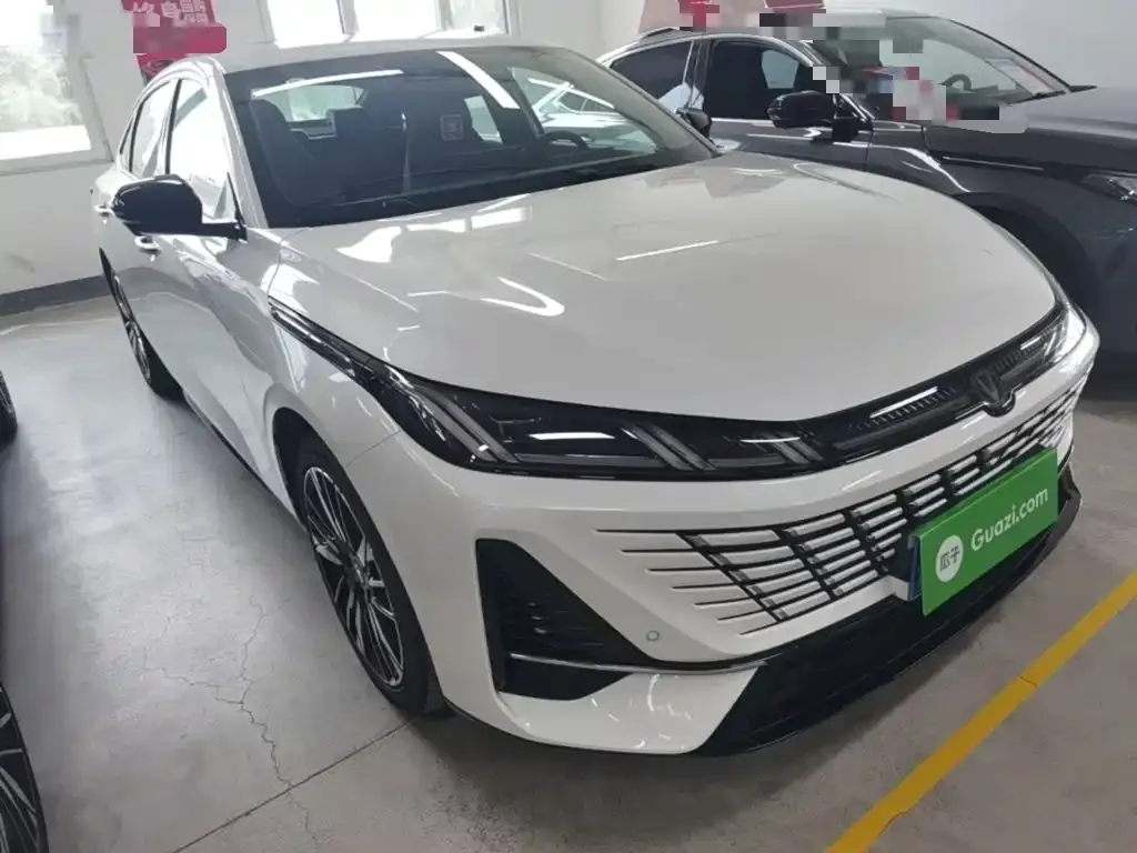 Changan Eado — фото 10