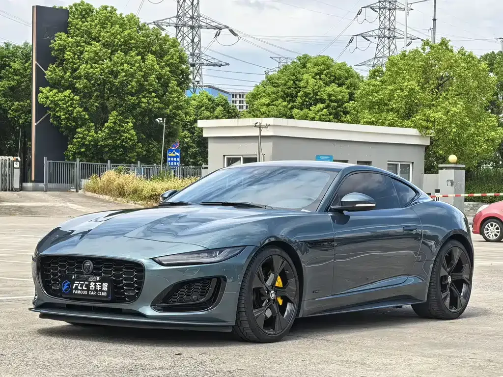 Jaguar F-TYPE — фото 1