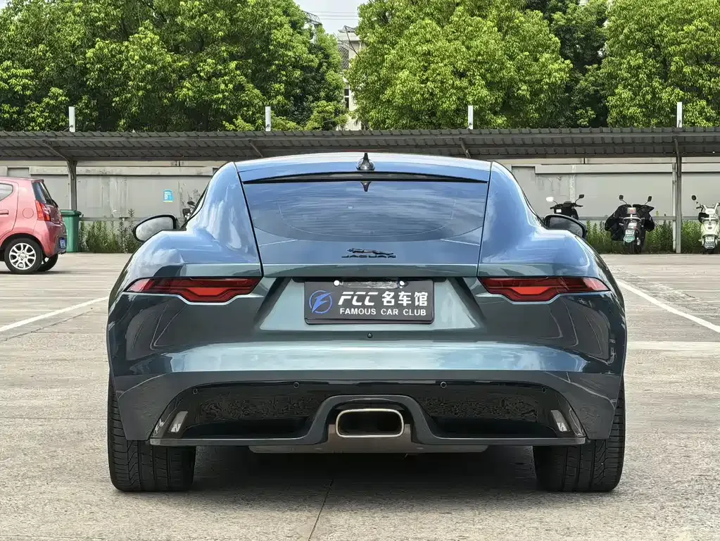 Jaguar F-TYPE — фото 8