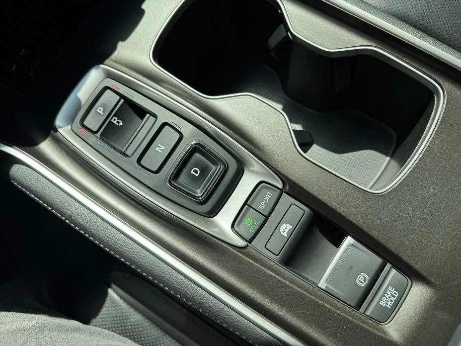 Honda Accord — фото 10
