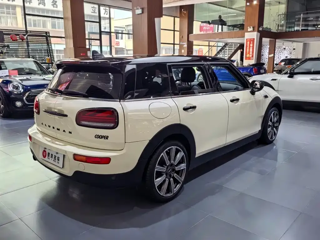 MINI Clubman — фото 4