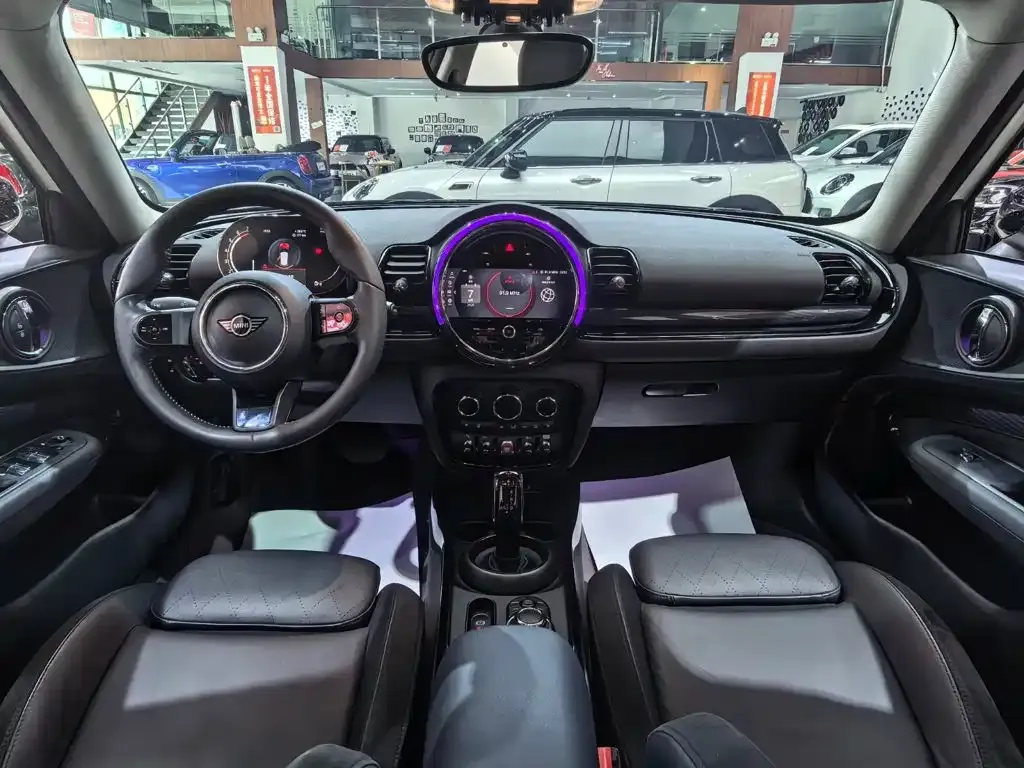 MINI Clubman — фото 9