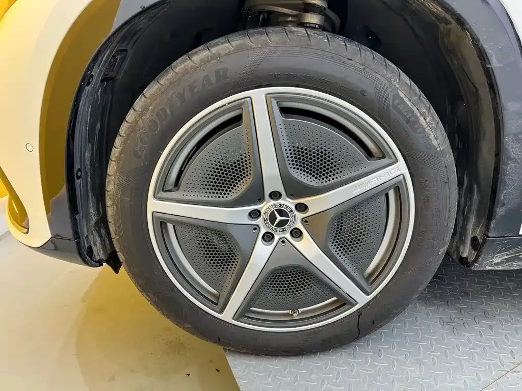 Mercedes-Benz EQS SUV — фото 8