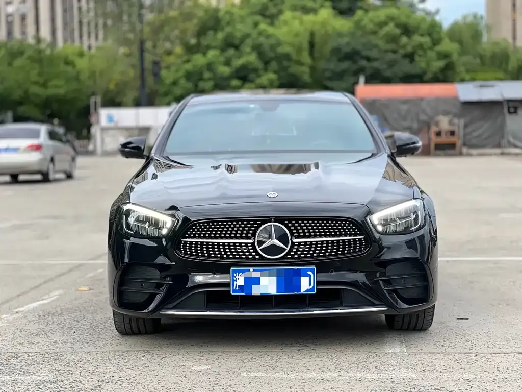 Mercedes-Benz E-Class — фото 6