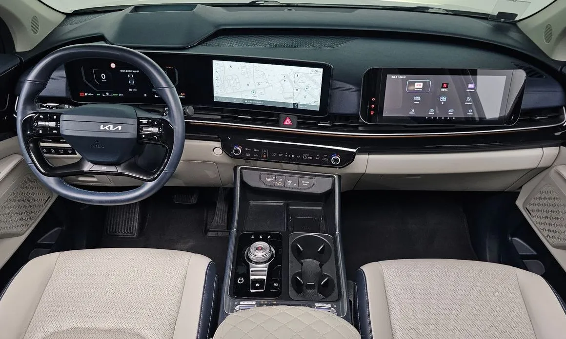Kia Carnival — фото 10