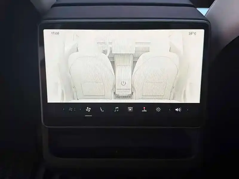Tesla Model 3 — фото 2