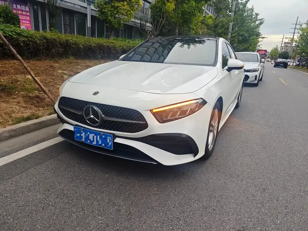 Mercedes-Benz A-Class — фото 1