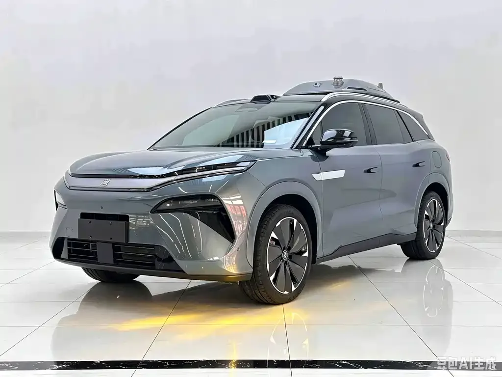 BYD Tang L — фото 1