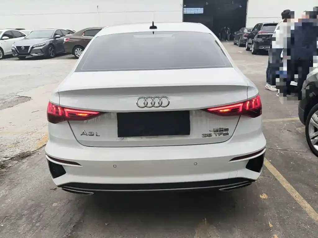 Audi A3 — фото 9