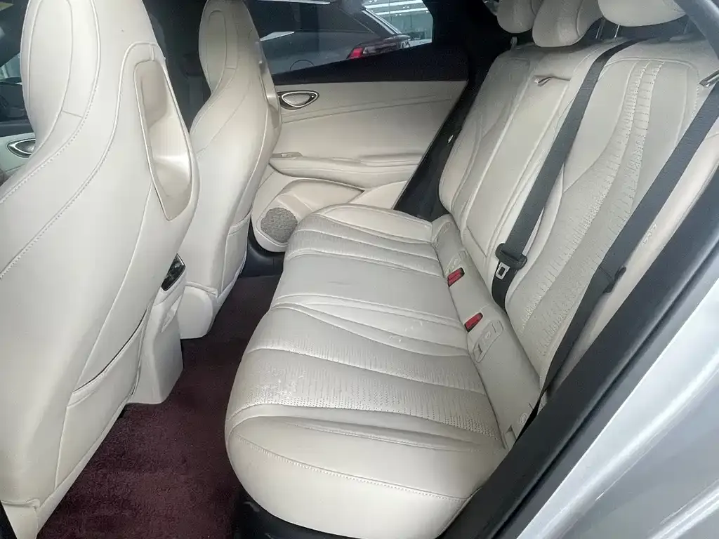 BYD Seal 06GT — фото 8