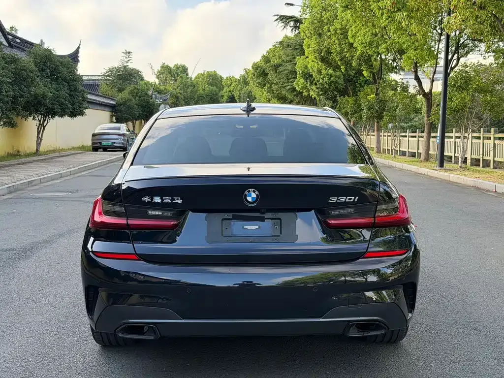 BMW 3 Series — фото 10