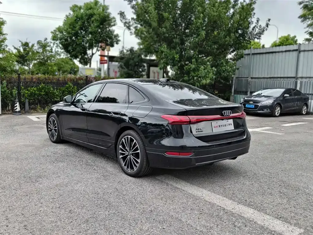 Audi A6L e-tron — фото 6