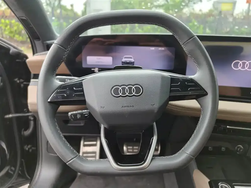 Audi A6L e-tron — фото 3