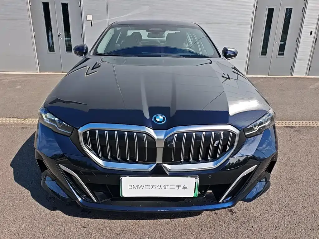 BMW i5 — фото 7