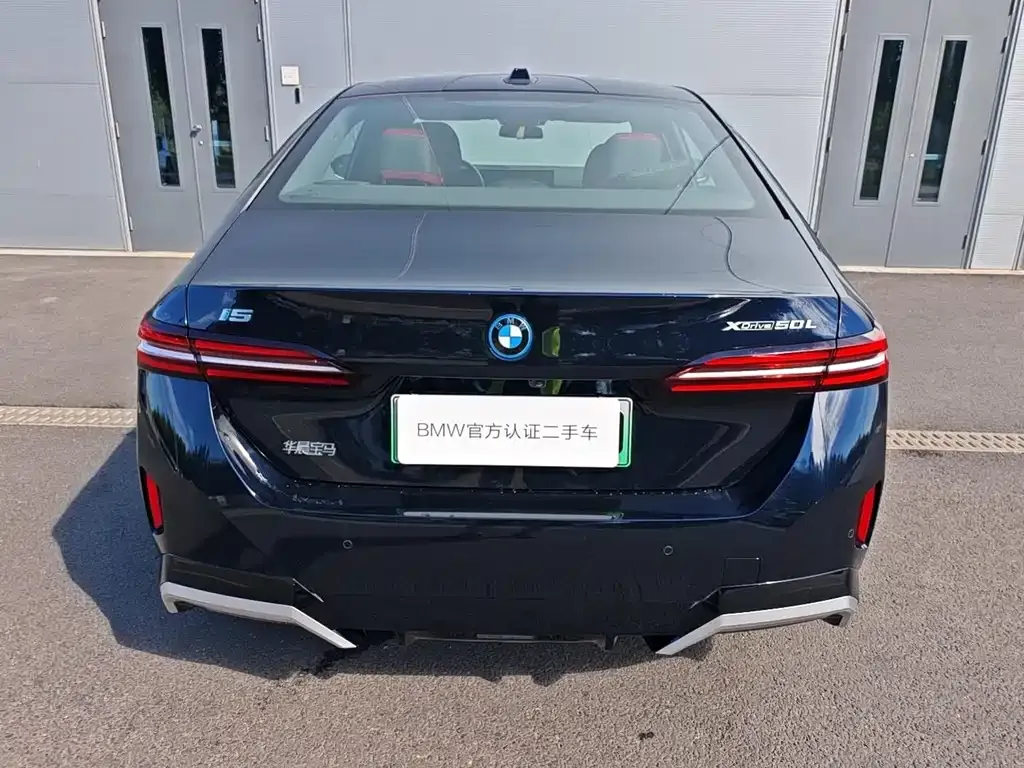 BMW i5 — фото 8