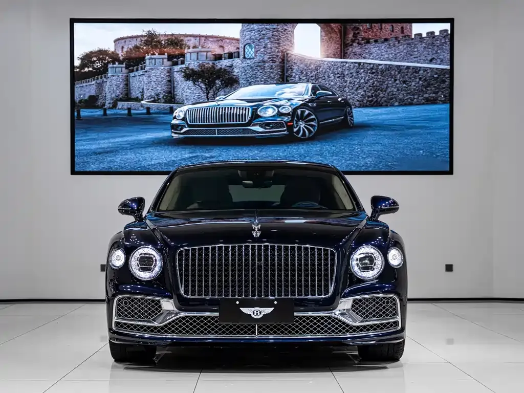 Bentley Flying Spur — фото 7