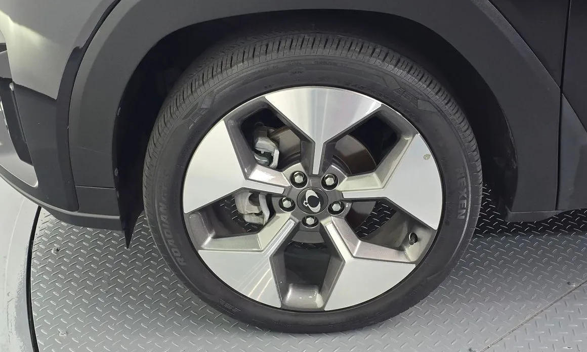 KG Mobility (Ssangyong) Torres — фото 10