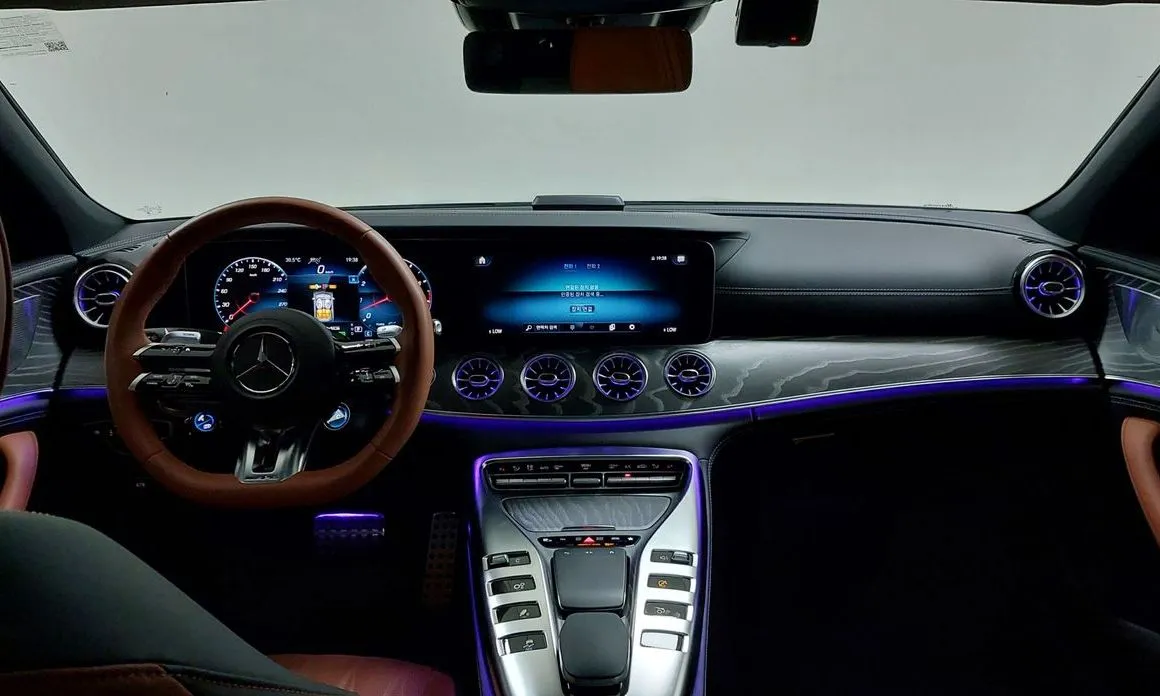 Mercedes-Benz AMG GT — фото 3