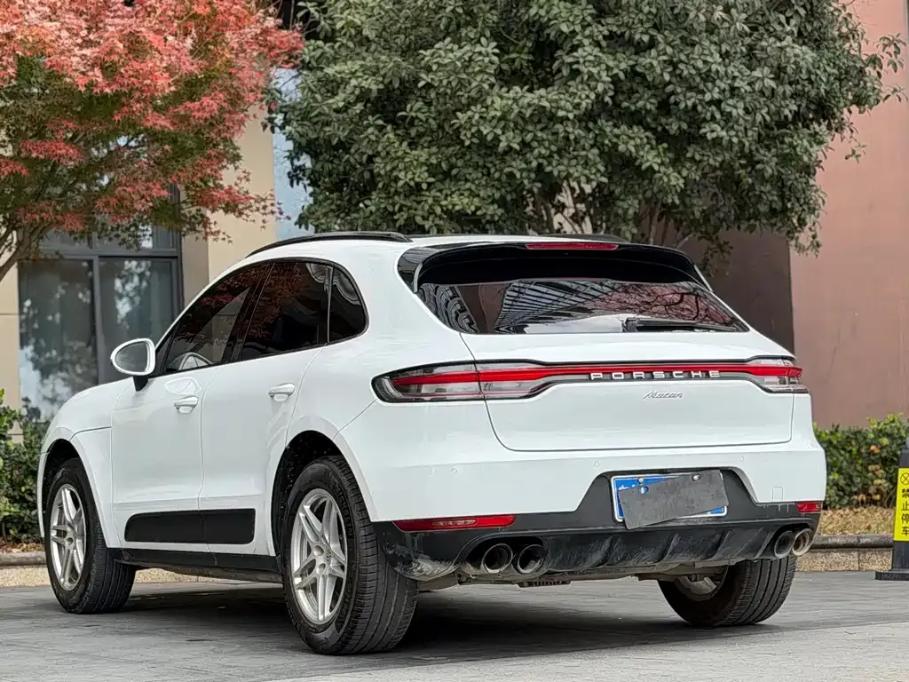 Porsche Macan — фото 9