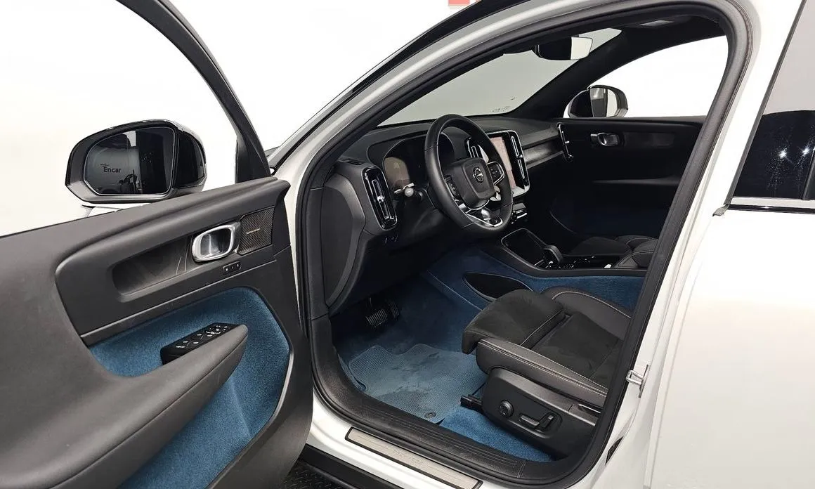 Volvo C40 — фото 10