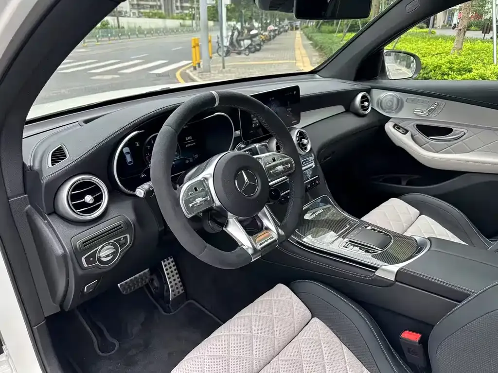Mercedes-Benz GLC Coupe AMG — фото 4