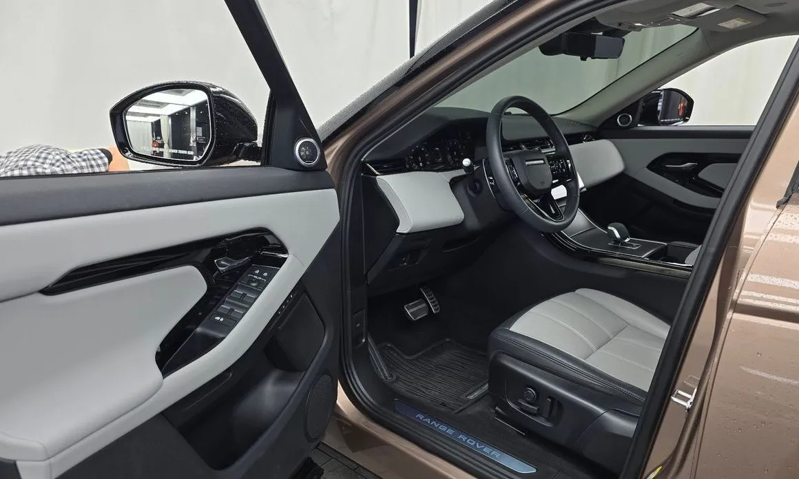 Land Rover Range Rover Evoque — фото 8