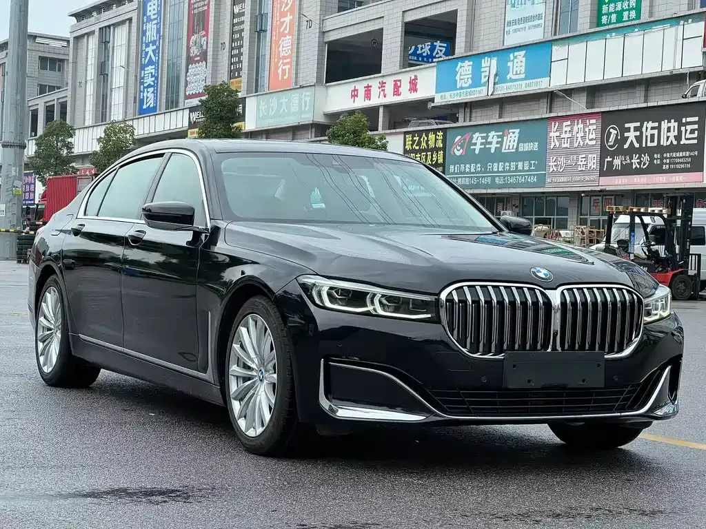 BMW 7 Series — фото 5