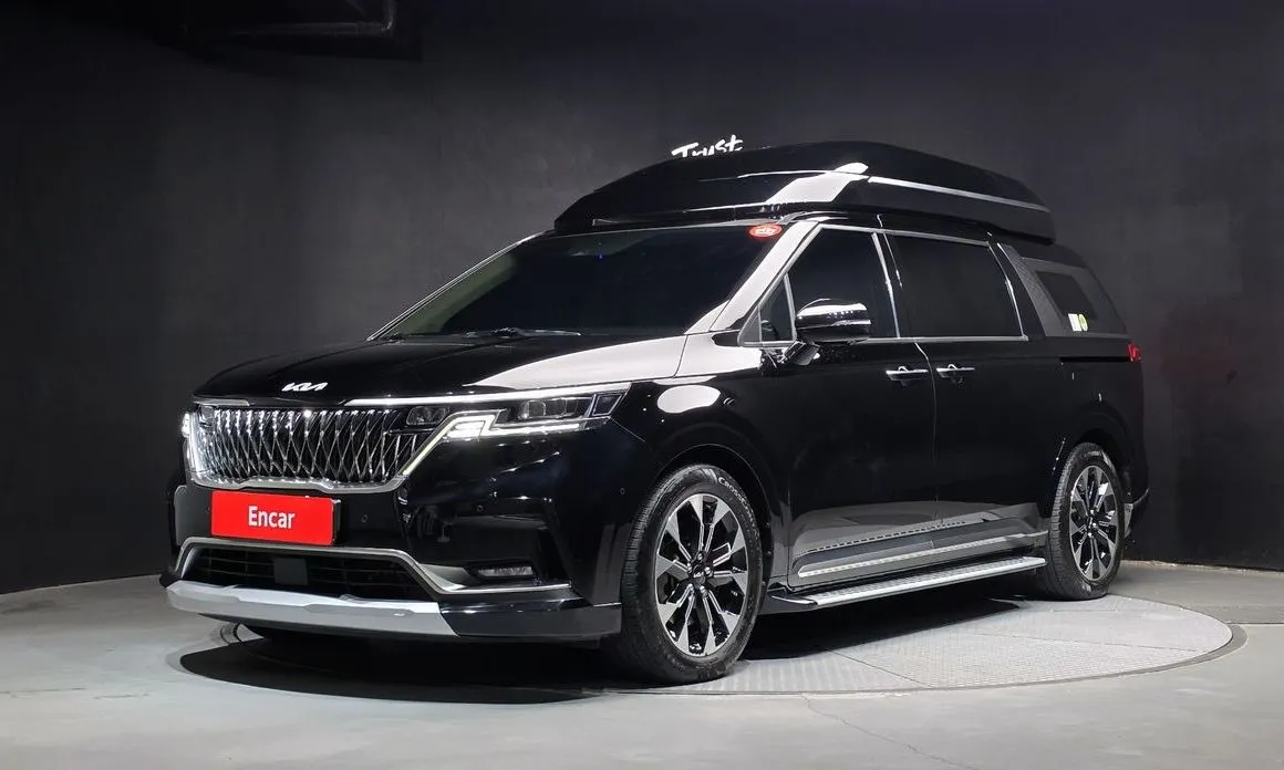 Kia Carnival — фото 1