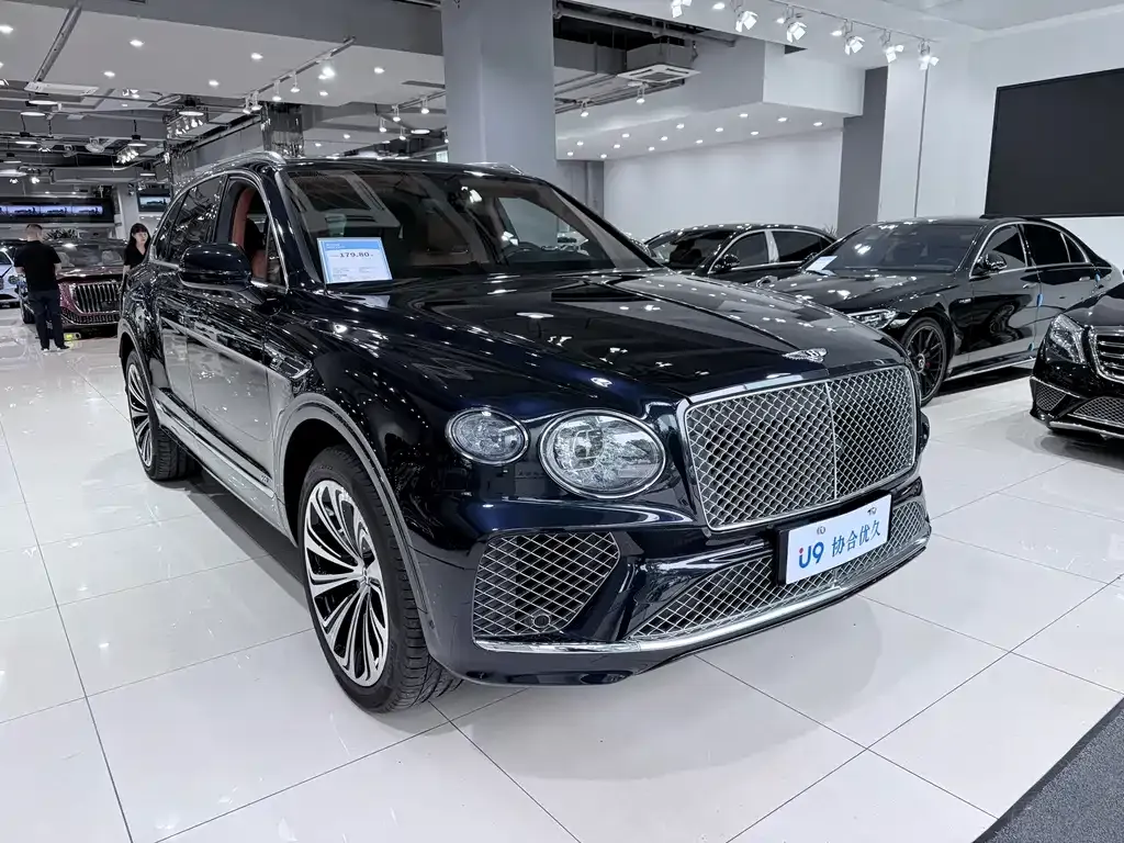 Bentley Bentayga — фото 10