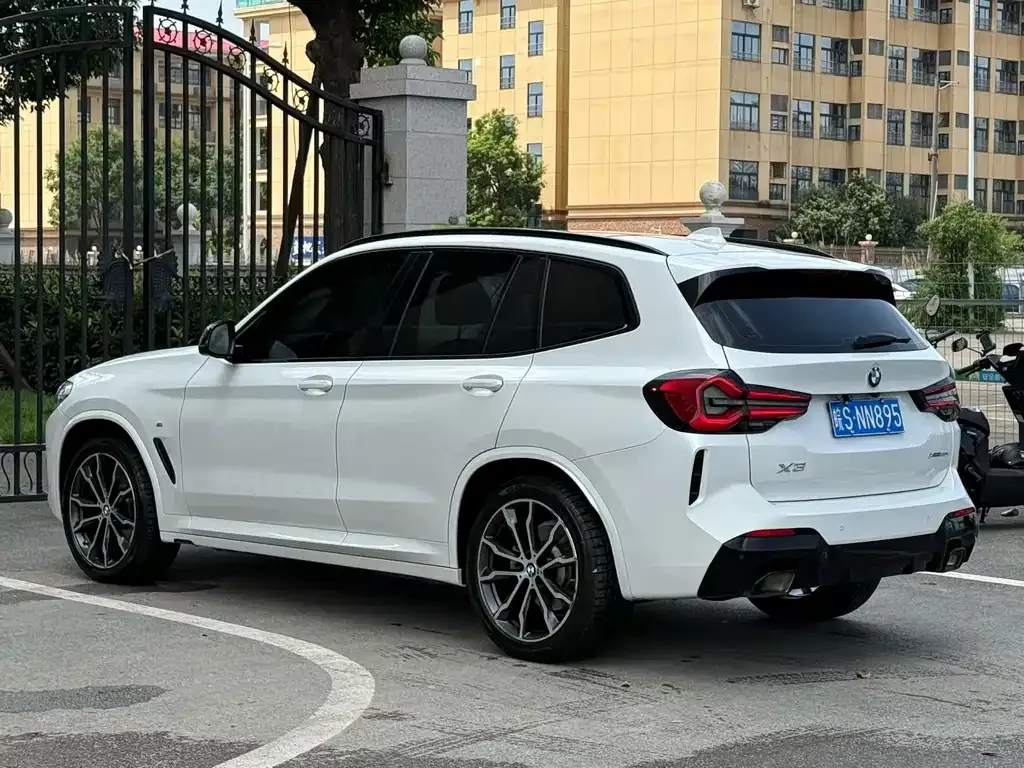 BMW X3 — фото 9