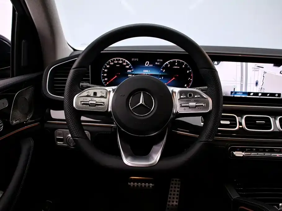 Mercedes-Benz GLS — фото 2