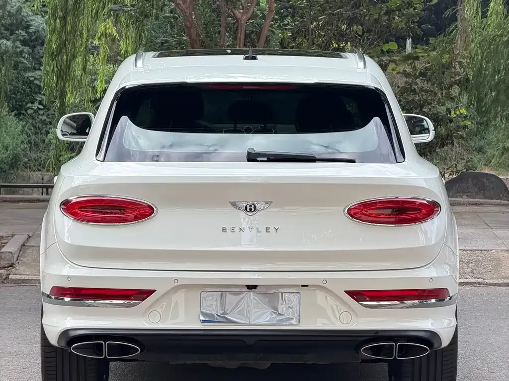 Bentley Bentayga — фото 6