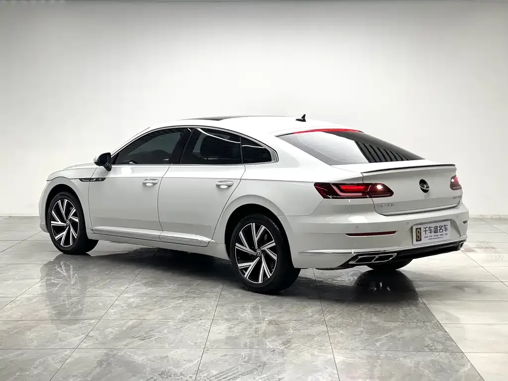 Volkswagen CC — фото 6