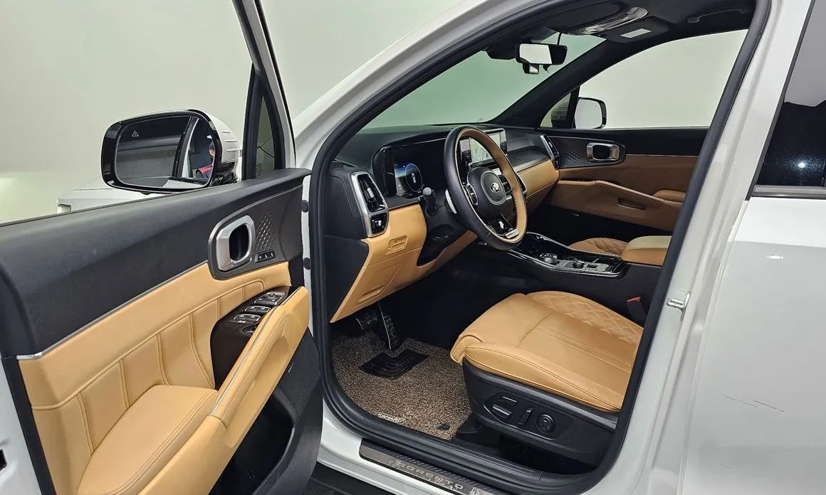 Kia Sorento — фото 8
