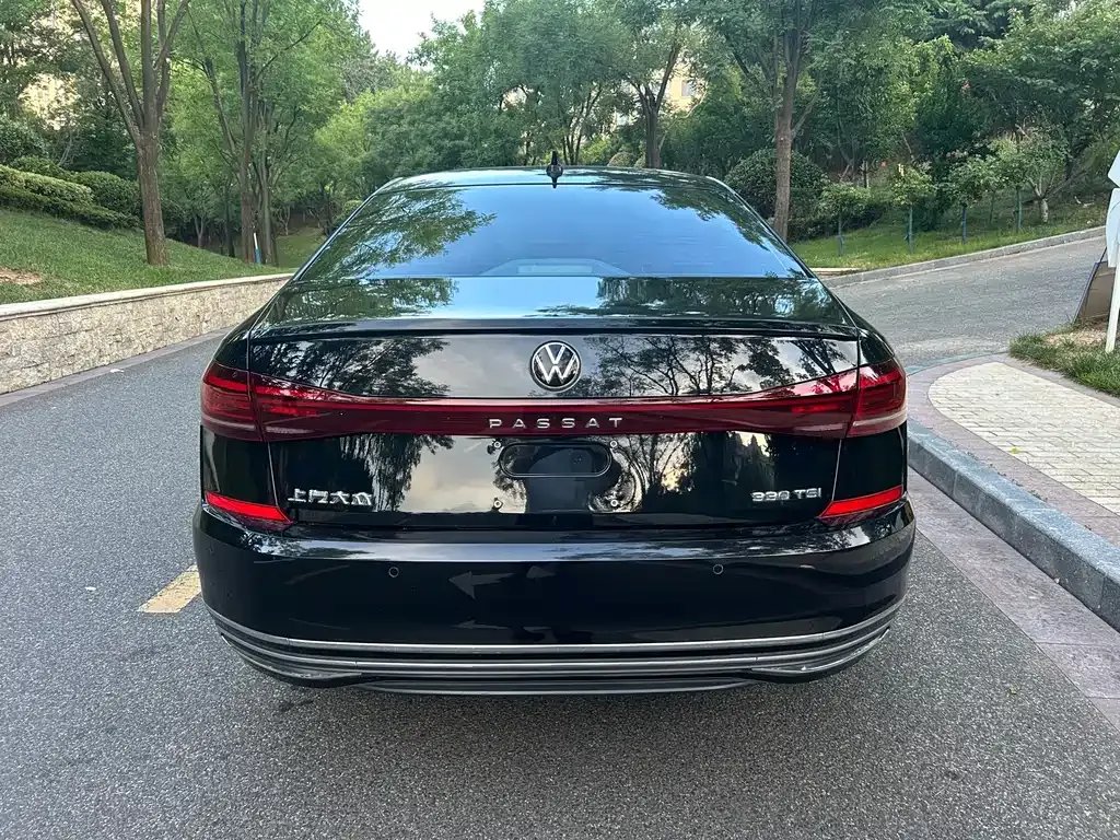 Volkswagen Passat — фото 4