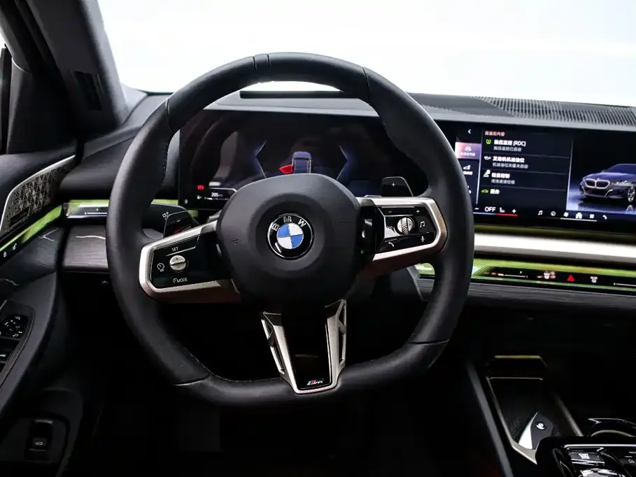 BMW 5 Series — фото 8