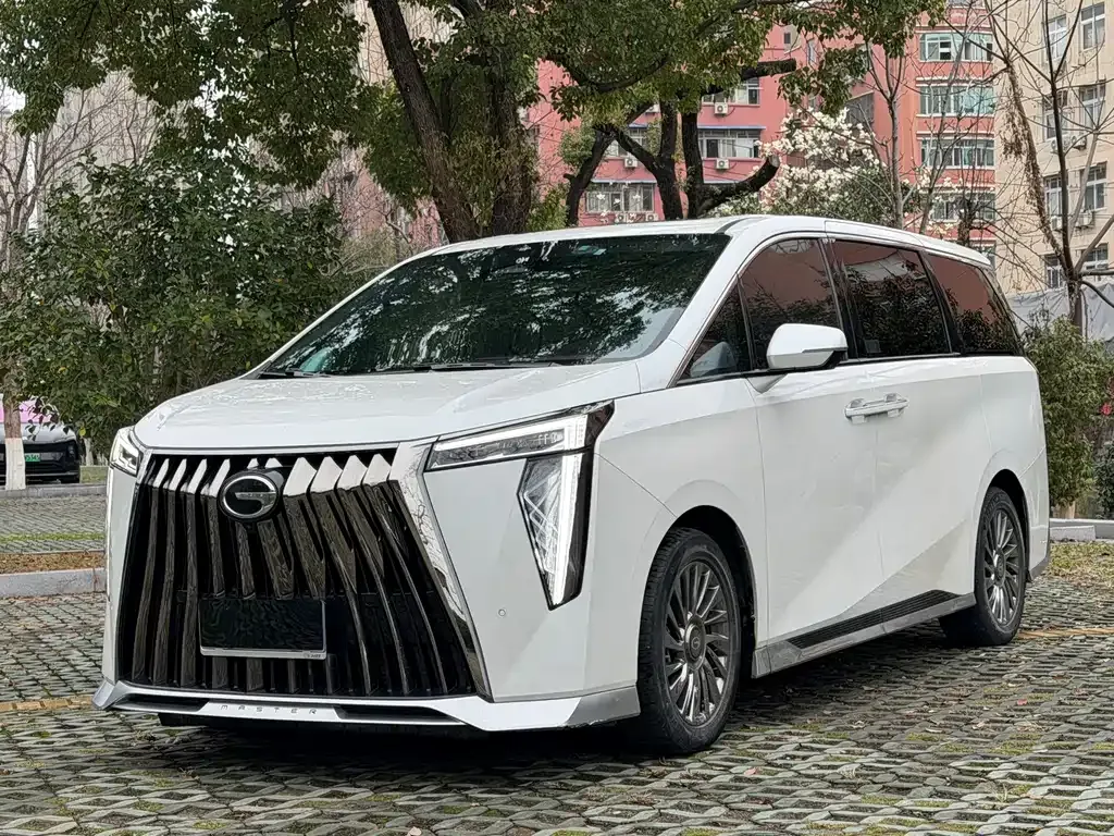 GAC Motor Trumpchi M8 — фото 1