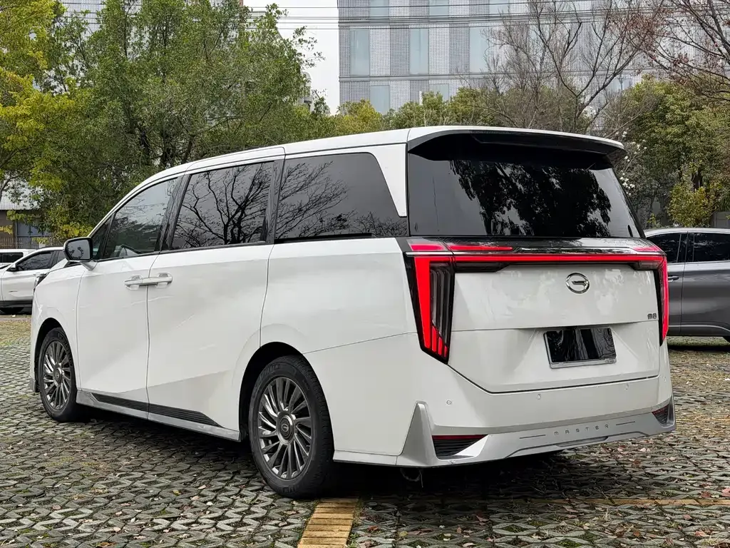 GAC Motor Trumpchi M8 — фото 10