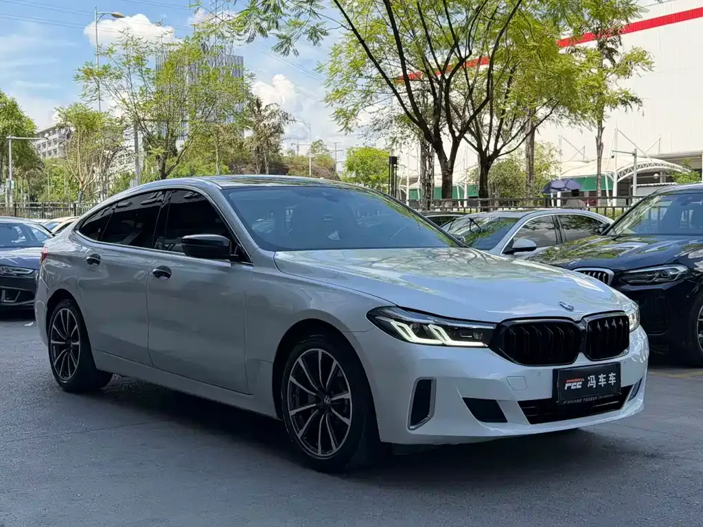 BMW 6 Series GT — фото 10