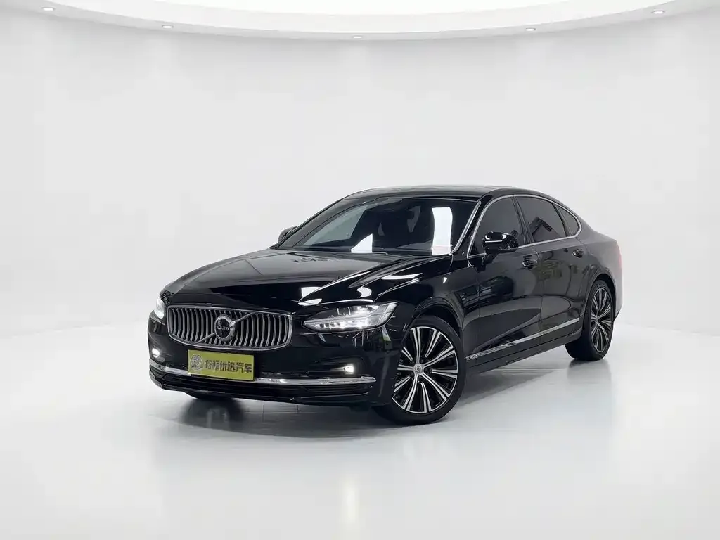 Volvo S90 — фото 1