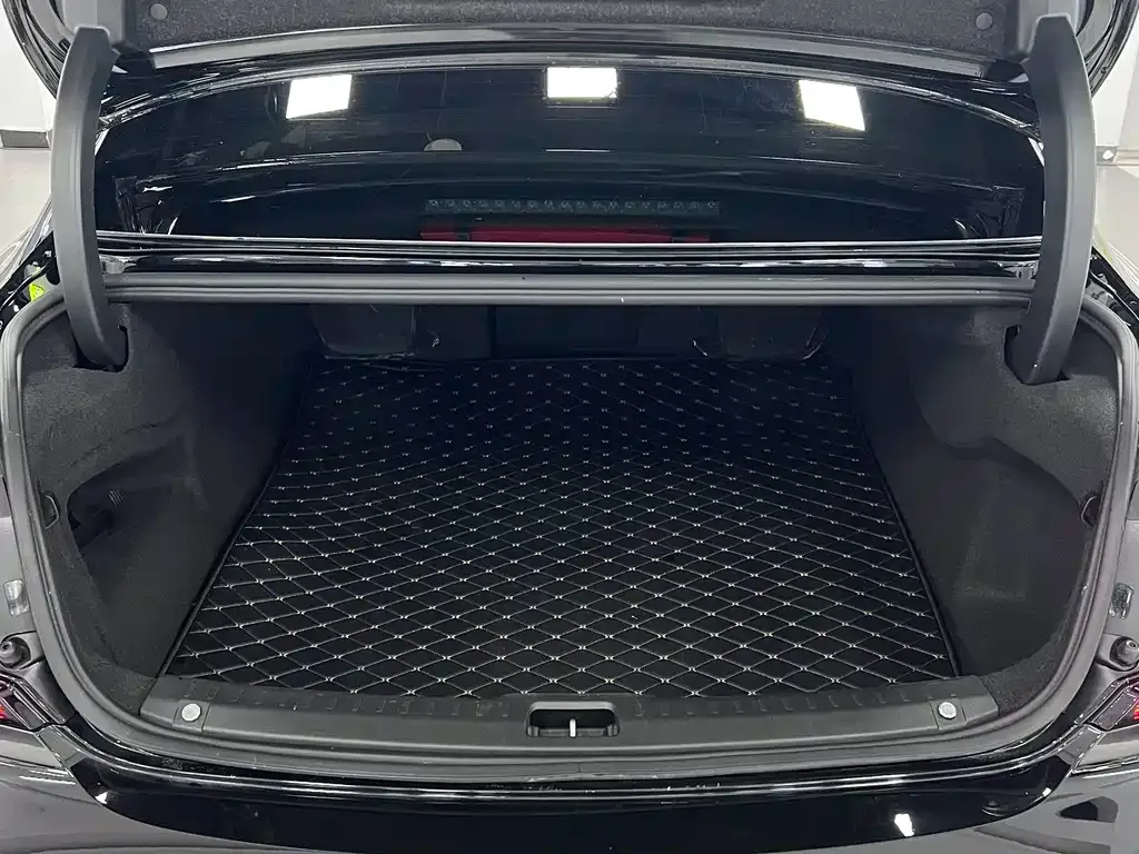 Volvo S90 — фото 7