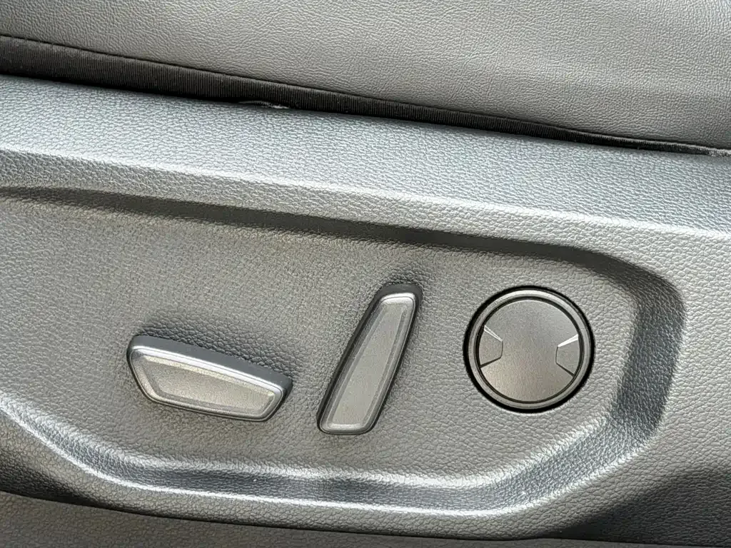 Ford Ranger — фото 10