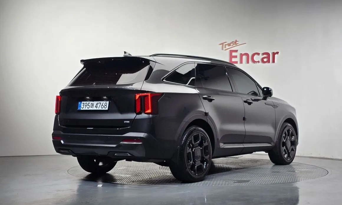 Kia Sorento — фото 6