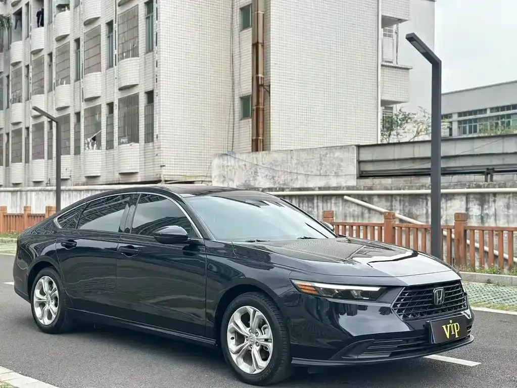 Honda Accord — фото 3