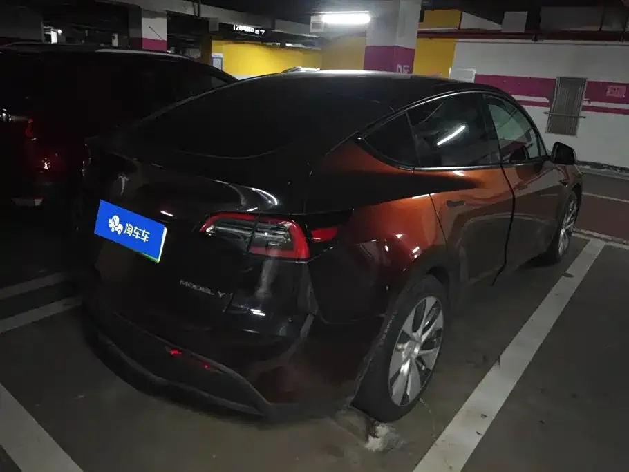 Tesla Model Y — фото 4