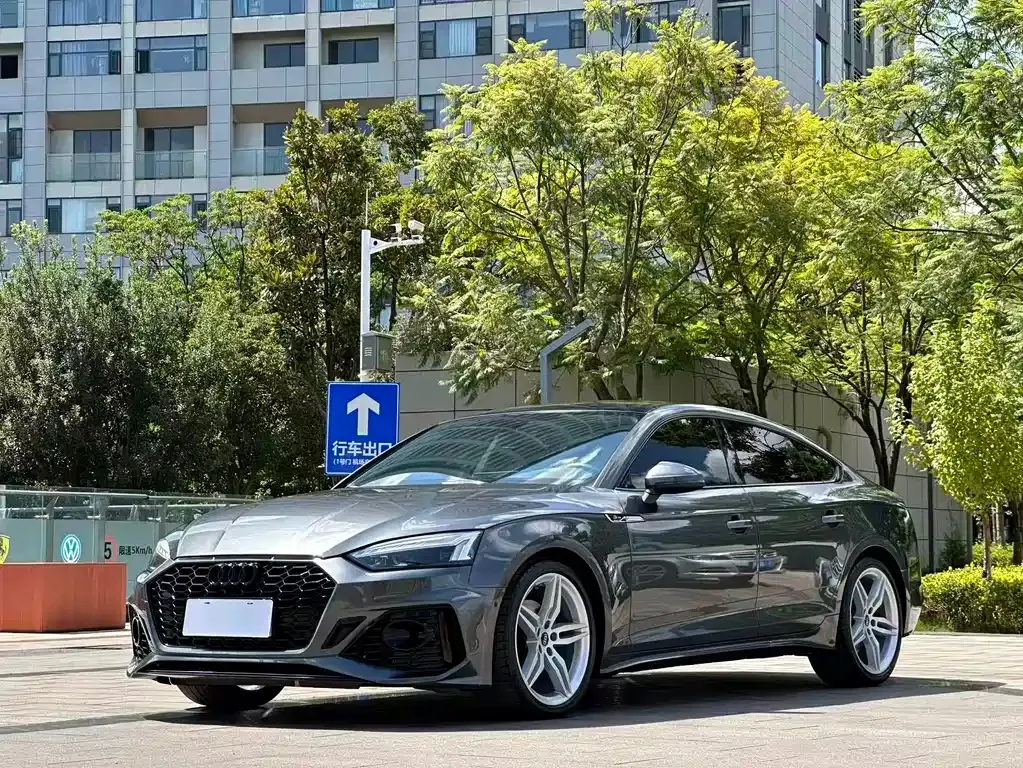 Audi A5 (Import) — фото 1